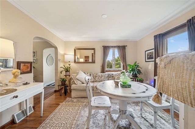 117 Temona Drive, Pleasant Hills, PA 15236