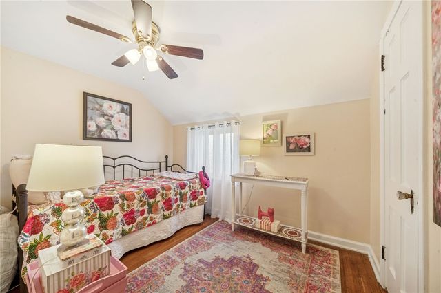 117 Temona Drive, Pleasant Hills, PA 15236