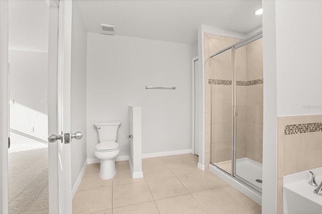 4909 WATERS GATE DRIVE, Tavares, FL 32778