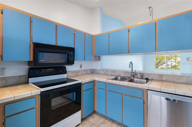 225 SUN VISTA COURT S, Treasure Island, FL 33706