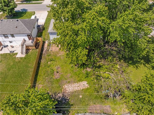 312 S CHESTER Terrace, Olathe, KS 66061