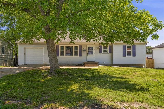 312 S CHESTER Terrace, Olathe, KS 66061