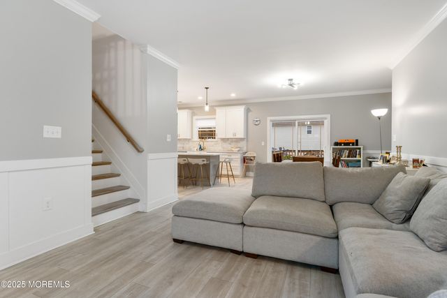 633 Amsterdam Avenue, Toms River, NJ 08757