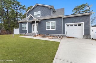 633 Amsterdam Avenue, Toms River, NJ 08757