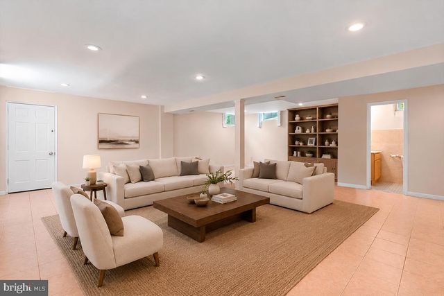 6023 WALHONDING RD, Bethesda, MD 20816