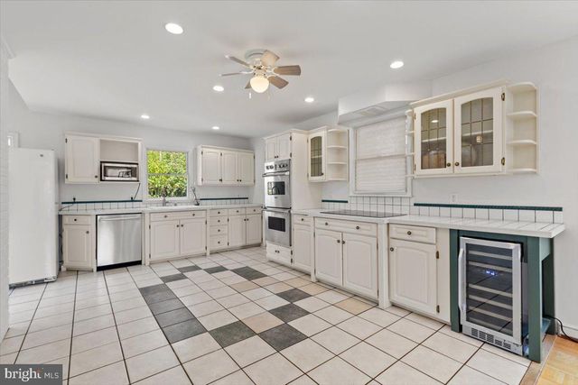6023 WALHONDING RD, Bethesda, MD 20816