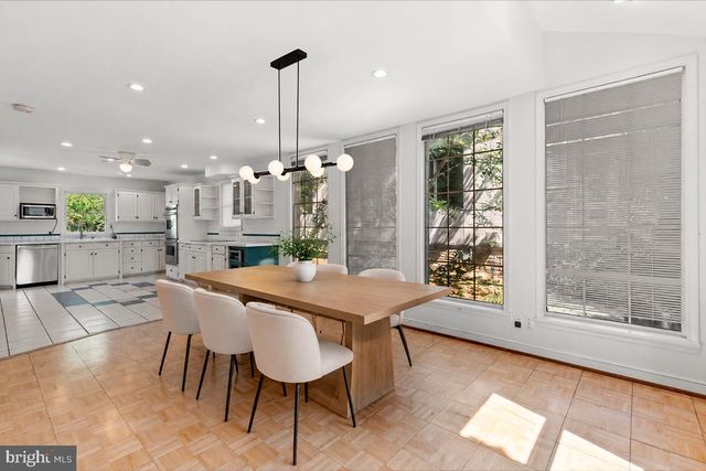 6023 WALHONDING RD, Bethesda, MD 20816