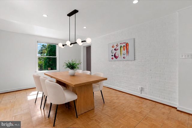 6023 WALHONDING RD, Bethesda, MD 20816