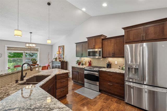 16110 Wilden Drive, Urbandale, IA 50323