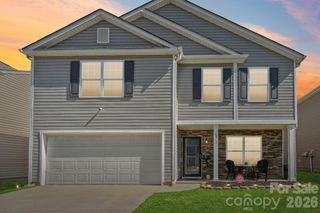 1912 Eastway Drive, Dallas, NC 28034