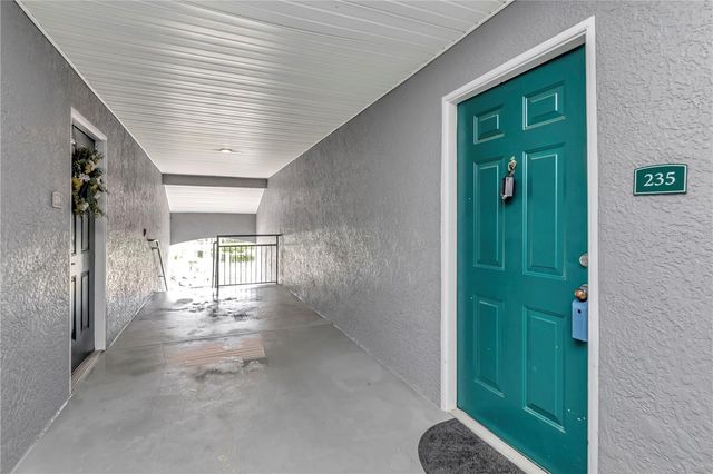 18001 RICHMOND PLACE DRIVE 235, Tampa, FL 33647