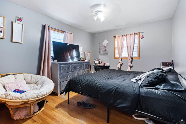 2412 Buena Vista, Manhattan, KS 66502