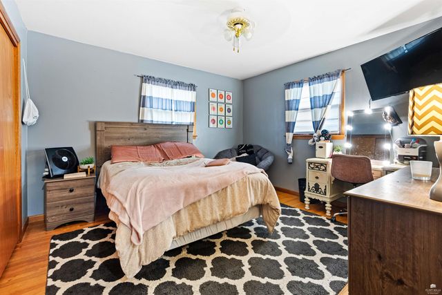 2412 Buena Vista, Manhattan, KS 66502