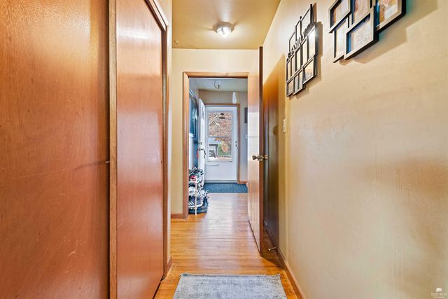 2412 Buena Vista, Manhattan, KS 66502