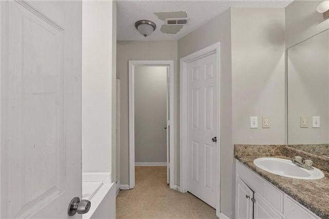 1651 Isleworth Circle, Atlanta, GA 30349