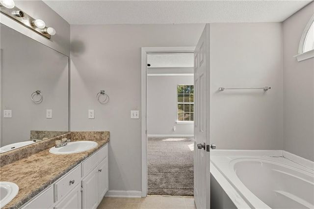 1651 Isleworth Circle, Atlanta, GA 30349