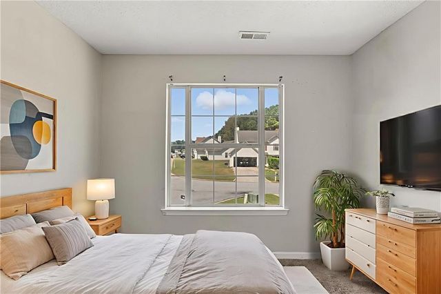 1651 Isleworth Circle, Atlanta, GA 30349