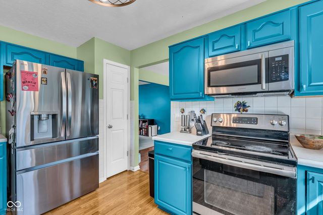 8551 Walden Trace Drive, Indianapolis, IN 46278