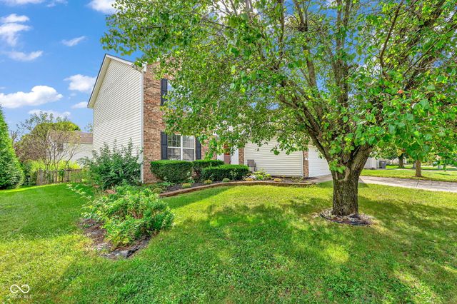 8551 Walden Trace Drive, Indianapolis, IN 46278