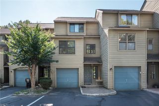 1079 Chinquapin LN, Virginia Beach, VA 23451