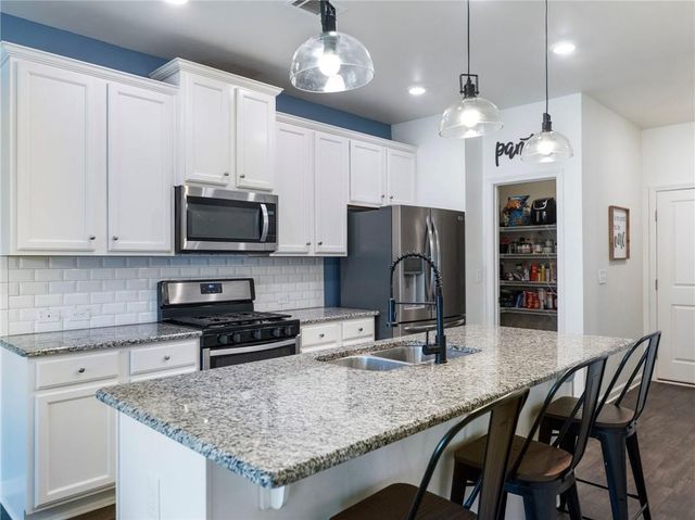 1450 Grand Brighton View, Hoschton, GA 30548