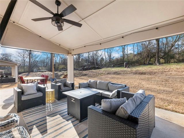 1450 Grand Brighton View, Hoschton, GA 30548