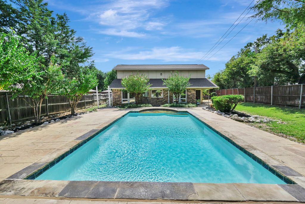 2101 Holt Road, Arlington, TX 76006 — photo 2
