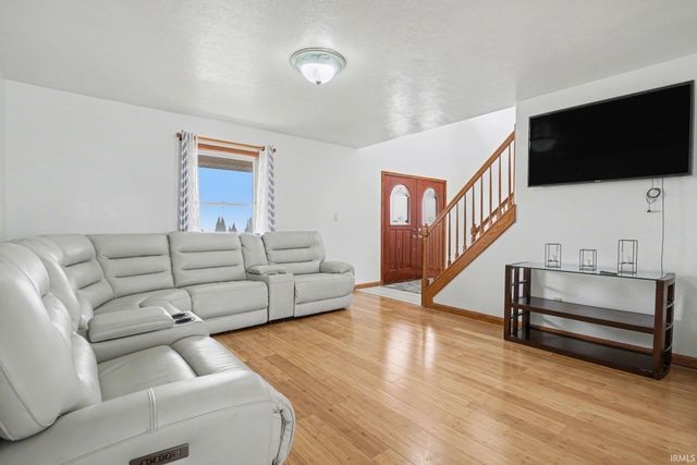 22893 country Road 42, Goshen, IN 46526