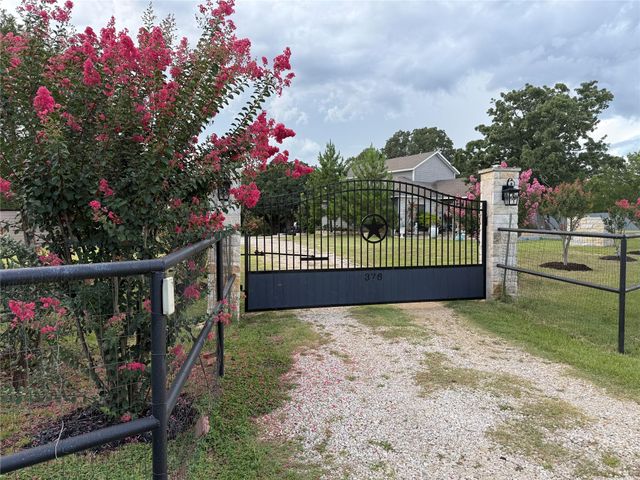 376 Alta Vista DR, Bastrop, TX 78602