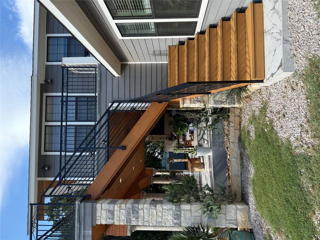 376 Alta Vista DR, Bastrop, TX 78602