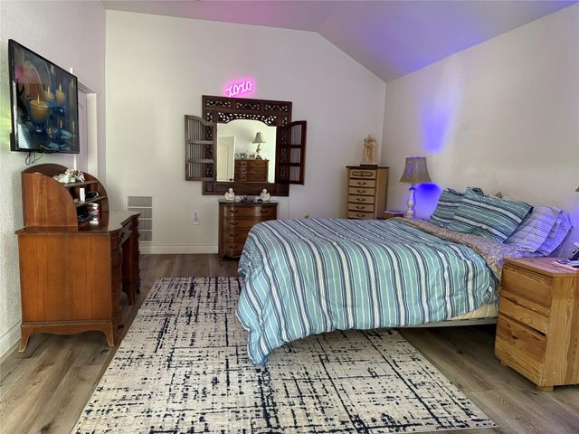 376 Alta Vista DR, Bastrop, TX 78602
