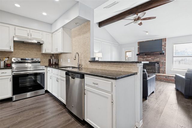 500 Bayberry Lane, Euless, TX 76039