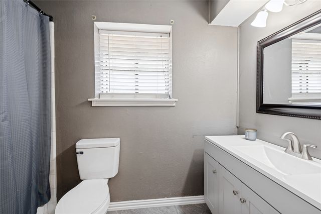 500 Bayberry Lane, Euless, TX 76039