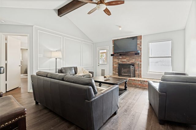 500 Bayberry Lane, Euless, TX 76039