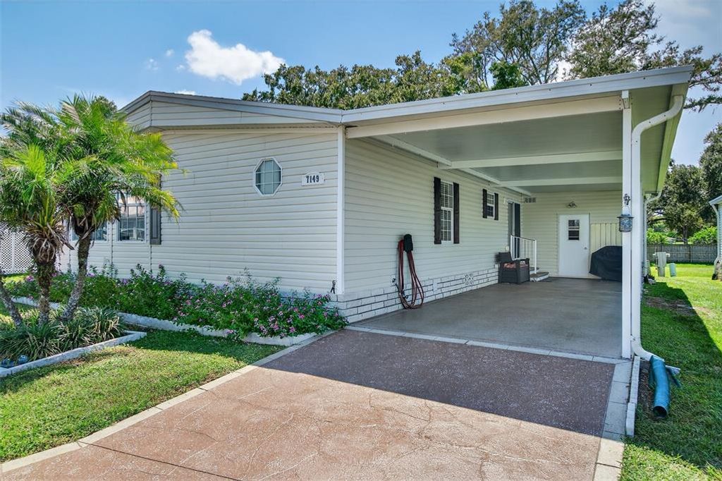 7149 NARANJA STREET, Zephyrhills, FL 33541