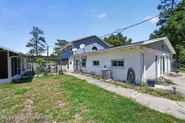 15323 Rester Drive, Brooksville, FL 34613