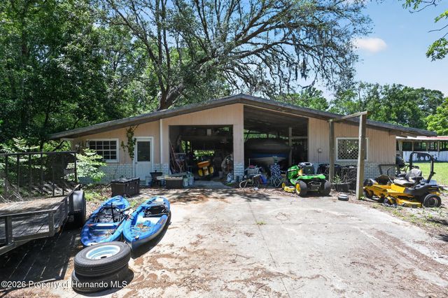 15323 Rester Drive, Brooksville, FL 34613