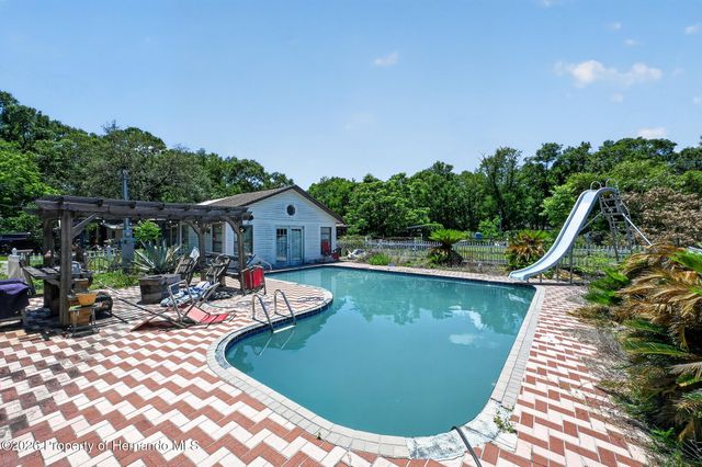 15323 Rester Drive, Brooksville, FL 34613