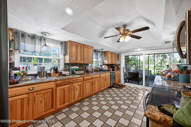 15323 Rester Drive, Brooksville, FL 34613