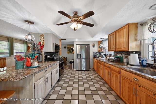 15323 Rester Drive, Brooksville, FL 34613