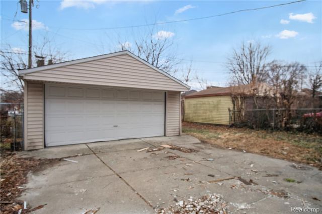 16570 Princeton, Detroit, MI 48221