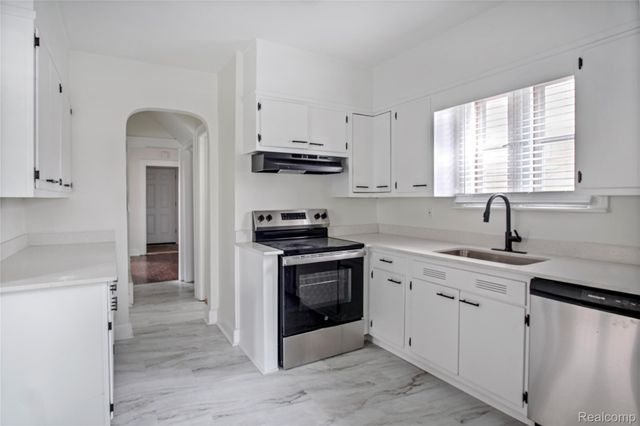 16570 Princeton, Detroit, MI 48221