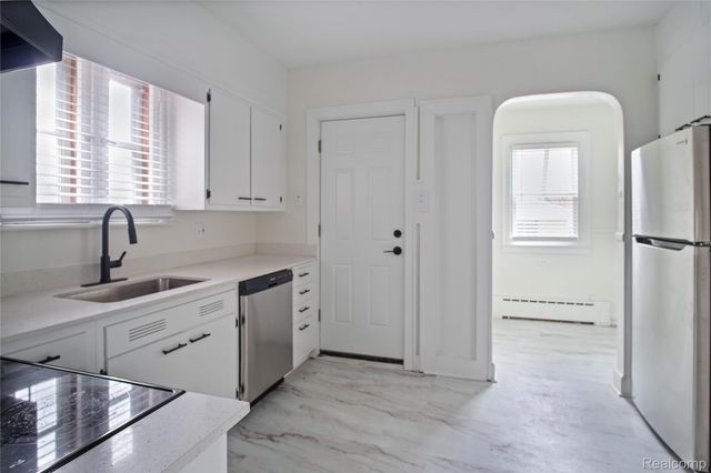 16570 Princeton, Detroit, MI 48221