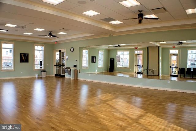 43341 BARNSTEAD DR, Ashburn, VA 20148