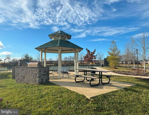 43341 BARNSTEAD DR, Ashburn, VA 20148