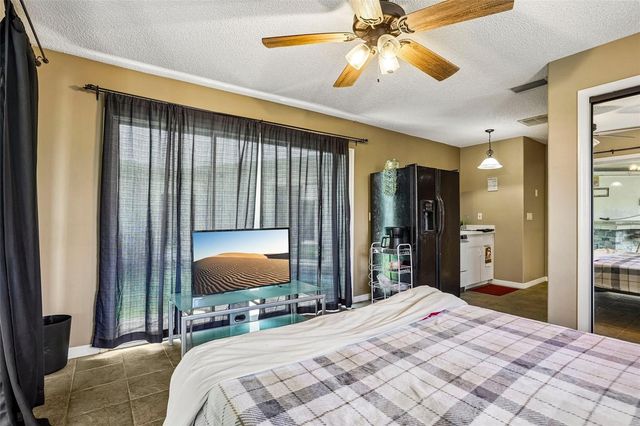 34415 KINGFISH STREET, Fruitland Park, FL 34731