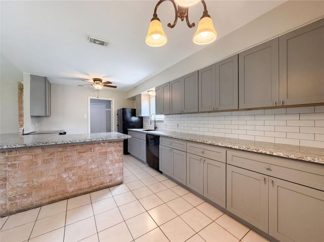 9606 Ballin David Drive, Spring, TX 77379