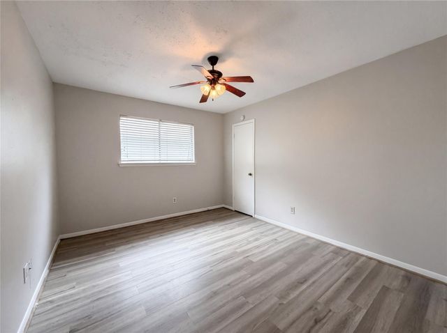 9606 Ballin David Drive, Spring, TX 77379