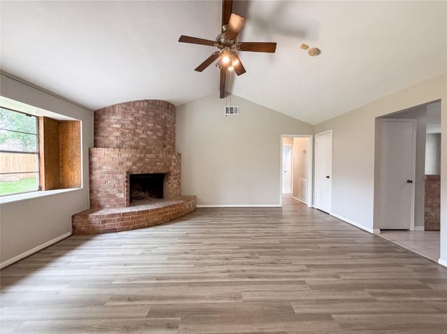 9606 Ballin David Drive, Spring, TX 77379