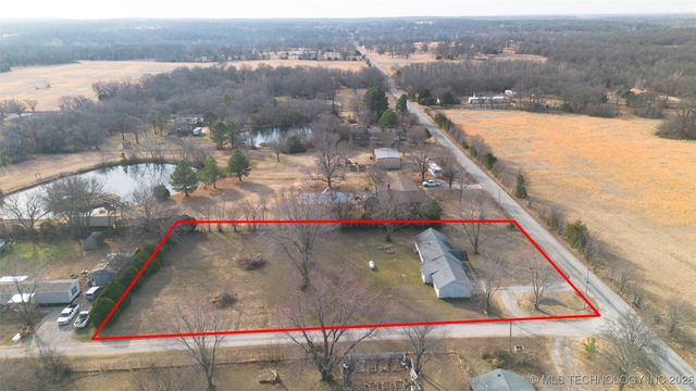 10741 S 4220 Road, Chelsea, OK 74016
